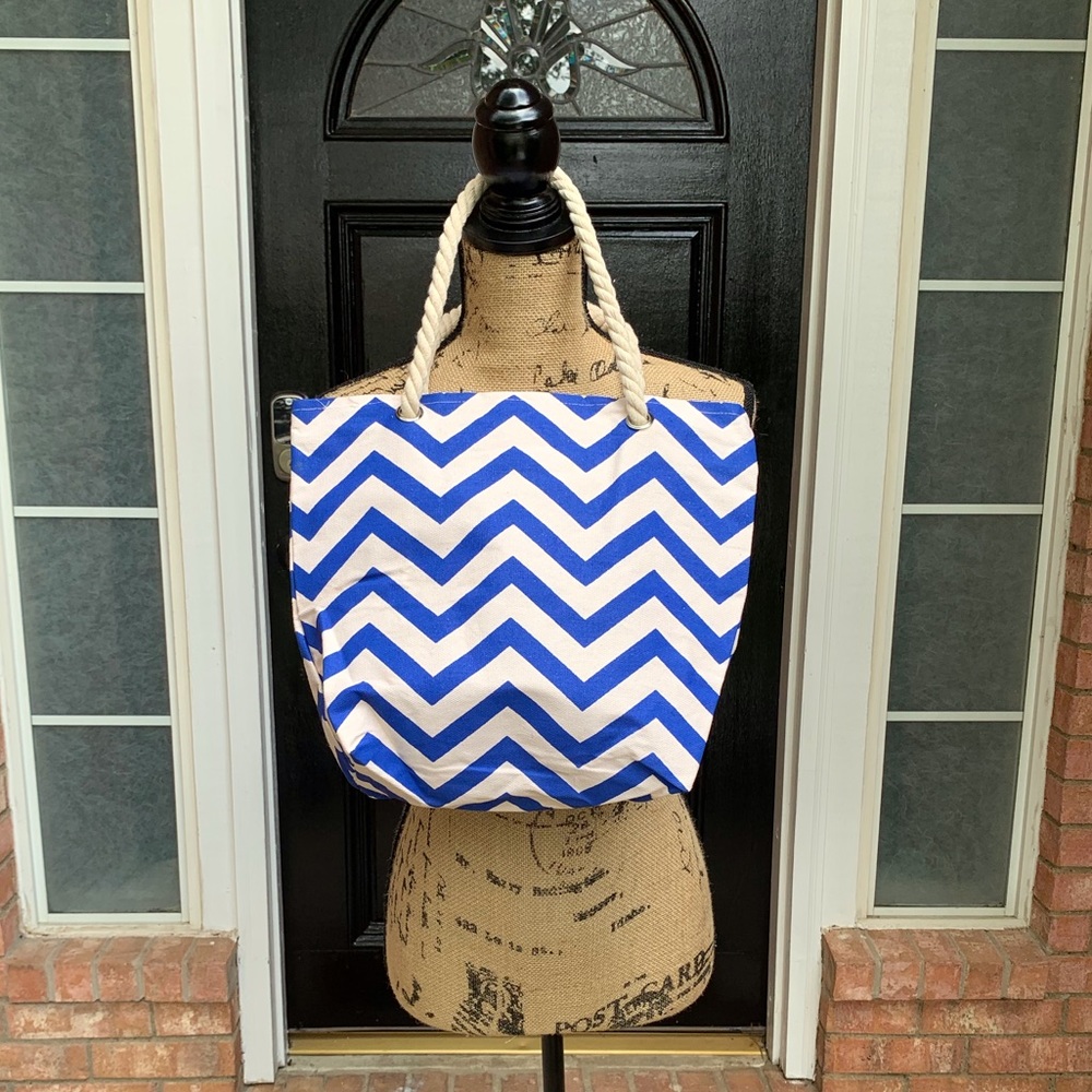 Blue and White stripped tote, with rope handles